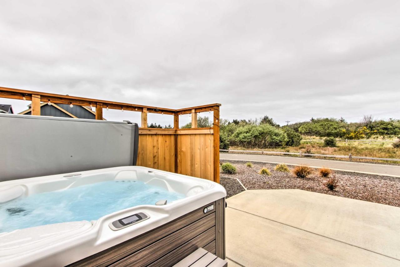 Ocean Shores House With Hot Tub - Walk To Beach Eksteriør bilde
